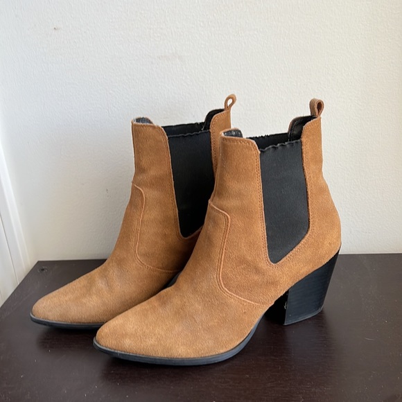 Steve Madden Booties - Picture 2 of 5